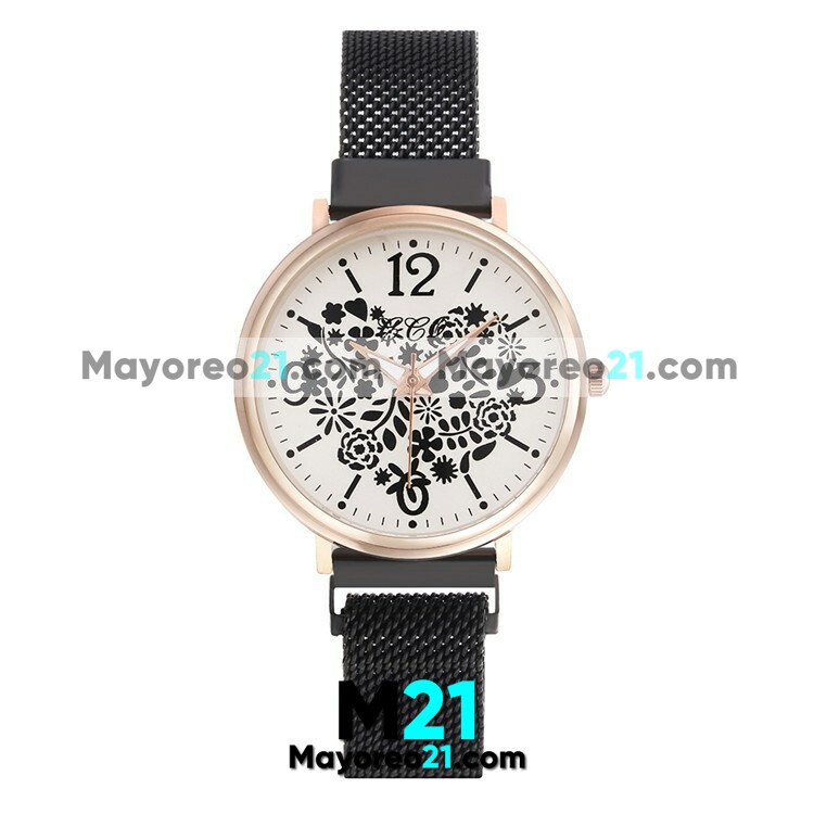 Reloj  Corazón de Flores Negro Extensible Metal Mesh Imán Blanco R3482