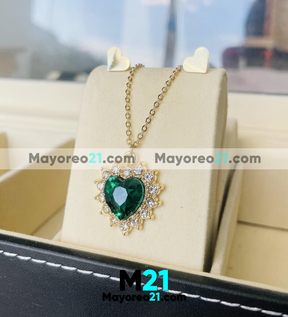 Set Collar y Aretes Diamante Verde Corazon Dorado Acero Inoxidable Fabricante Mayorista A3485