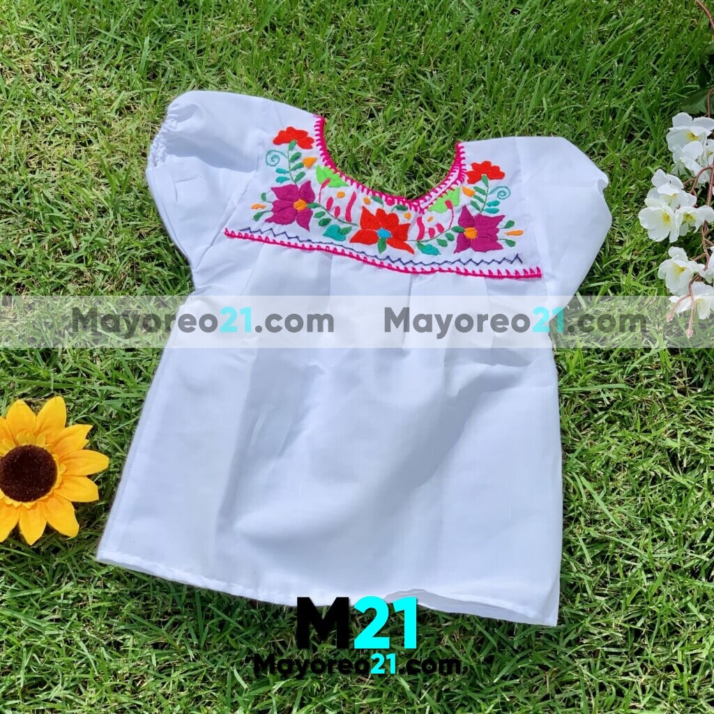 RE-00001- Blusa Blanco Flores Bordadas a Mano Artesanal  para Bebe